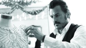 Oscar Carvallo diseñador de moda venezolano. Fotografía: Francisco Gómez Gasperi